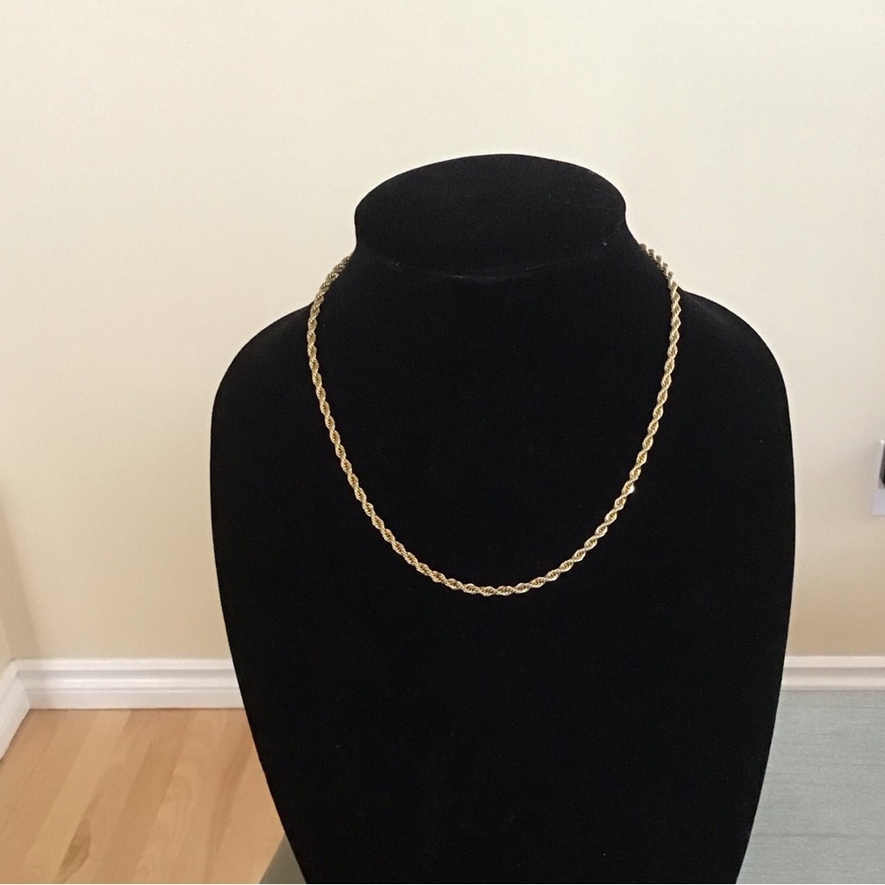 Gold Tone Rope Chain - Picture 3 of 3